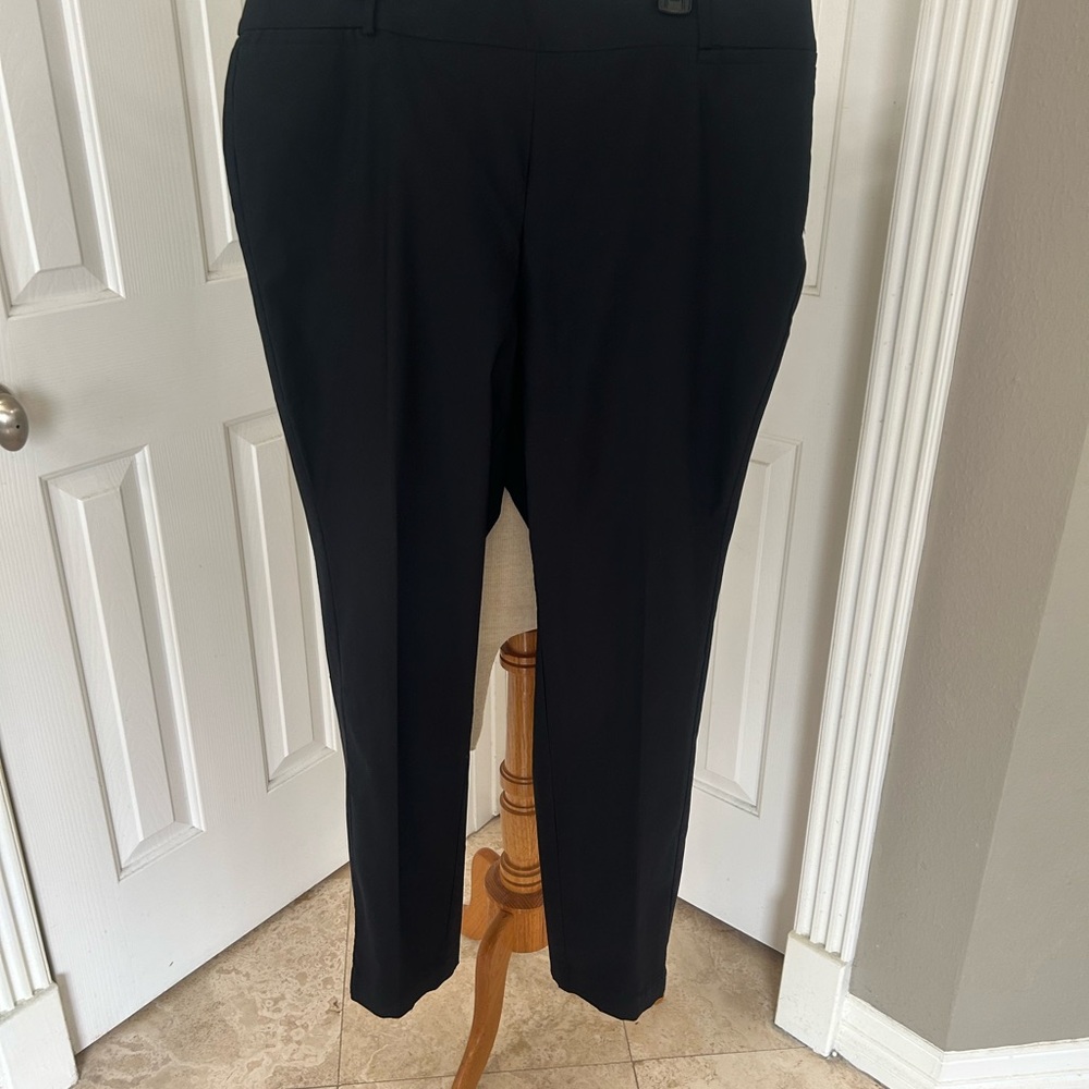 Liz Claiborne Black Straight Leg Pants